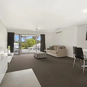 cooroy-luxury-motel-apartments.hotelssunshinecoast.net/